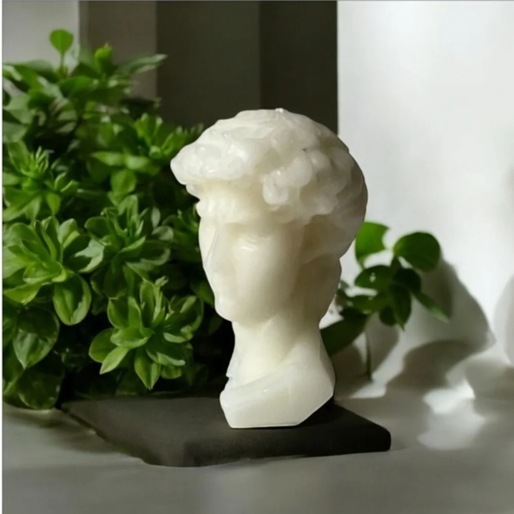 David bust candle 5.12 in.